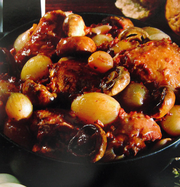 kukkoa viinissa ruokaohje