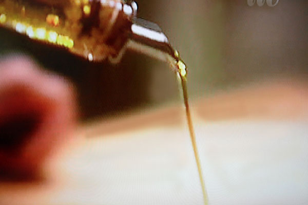 lisaa oljya lisaa oljya koskettava